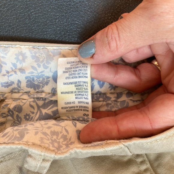 American Eagle Shorts - Picture 4 of 5